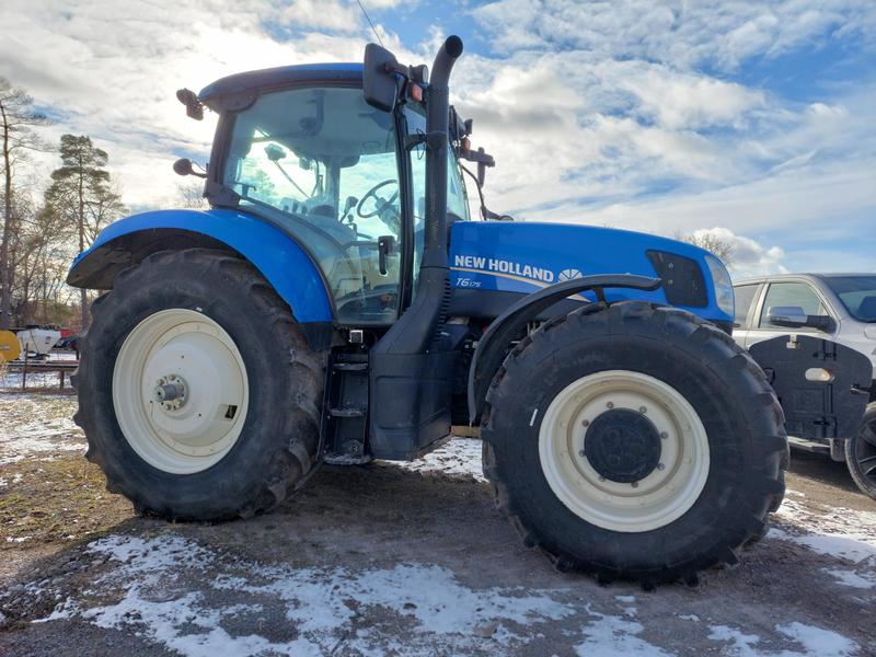 Tractors  New Holland T6.175 Photo